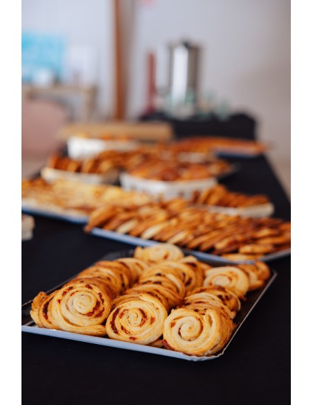 25 mini-roulés chorizo tomate