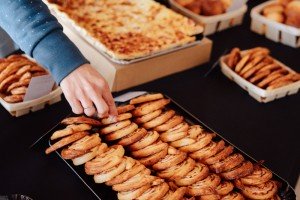 25 mini-roulés lardon oignon 2